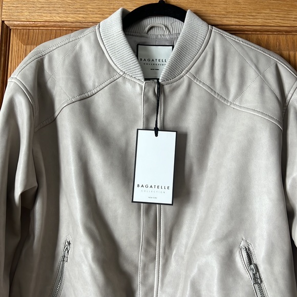 Bagatelle Bomber - Picture 2 of 4